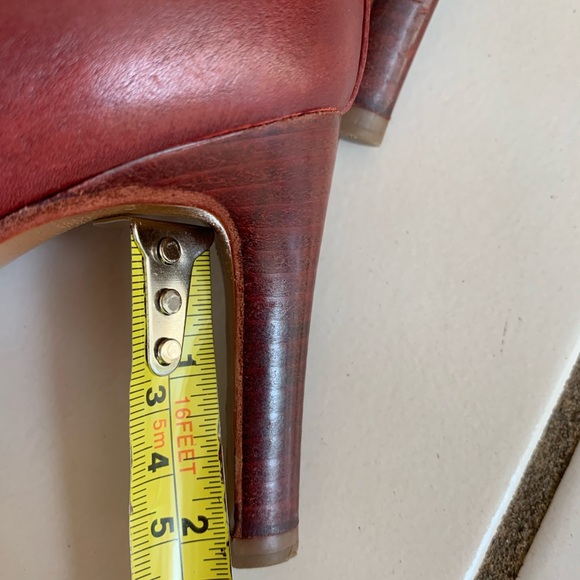 Leather pumps - Picture 3 of 6